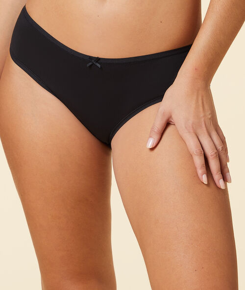 Комплект из 3 хлопковых трусиков многоцветный.