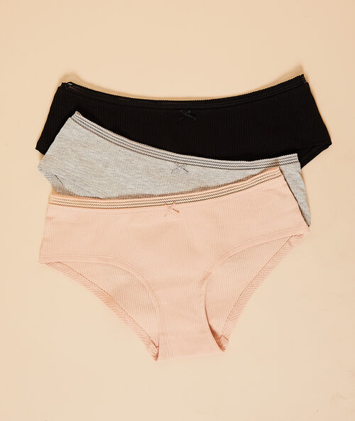 Набор из 3 шортиков из трикотажа в рубчик   чёрный/серый/розовый.