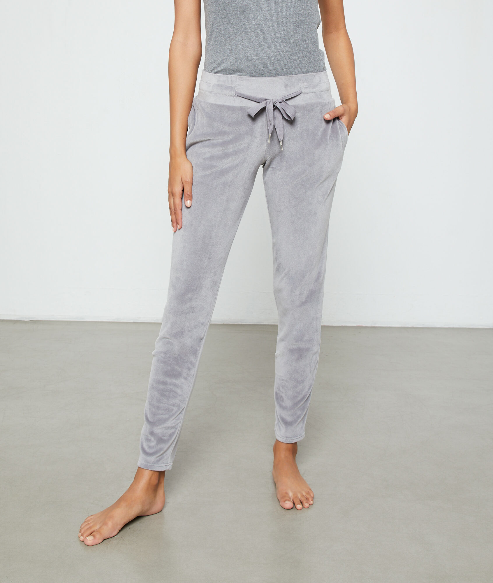 

Pantalon effet velours, Gris