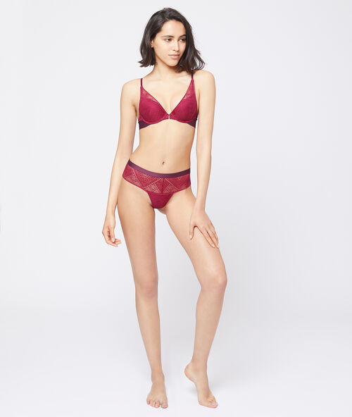 Бюстгальтер n&deg;2 - пуш-ап с глубоким декольте, с атласными элементами бордовый.